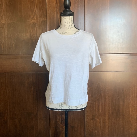 Old Navy Cream Relaxed Boxy Short Sleeve Tee - Picture 1 of 4
